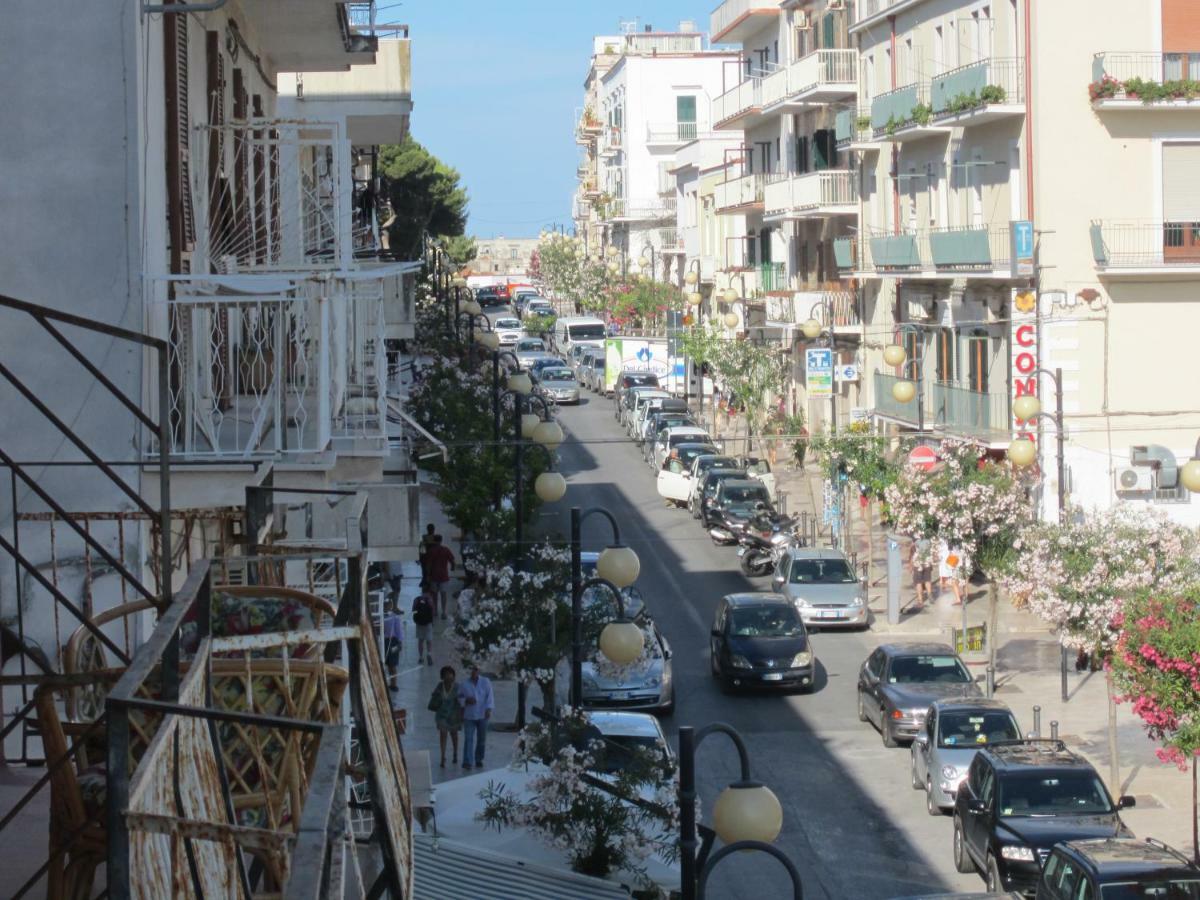 Le Calle A Vieste Sul Gargano Bagian luar foto